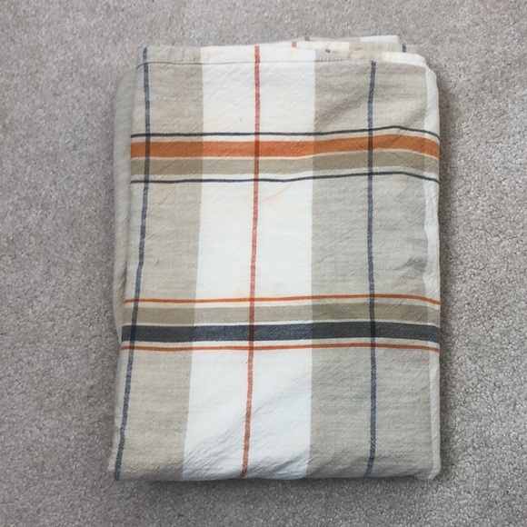 Unknown Brand Table Cloth - Picture 3 of 4